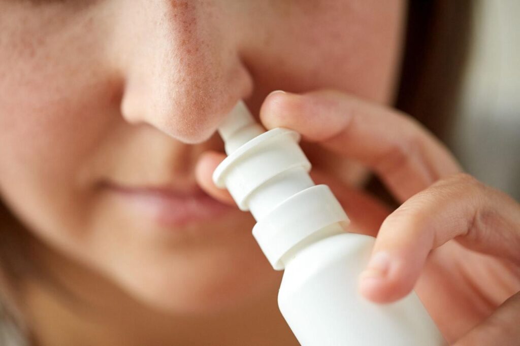 Spray nasal para rinite: será que você está usando da forma correta?